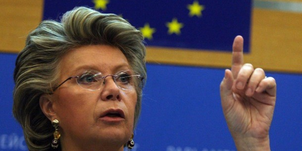 Roma aktivisták levele Viviane Reding Asszonynak (az Európai Bizottság alelnökének)