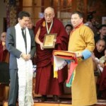 A Rinpocse Kirszán Iljumzsinov kalmük elnökkel és a Dalai Lámával