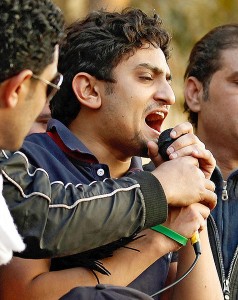 Wael Ghonim február 8-án a Tahrir téren (Reuters - Dylan Martinez)