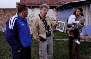 Derdák Tibor, a buddhista gimnázium vezetője és a lakcímnélküliek.